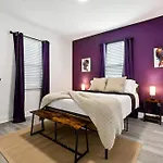 Grand 10-Bedroom Oasis In Nola